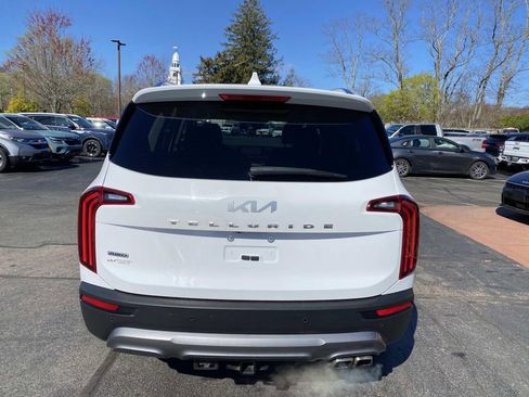 Used 2022 Kia Telluride EX w/ EX Premium Package AWD/4WD image 4