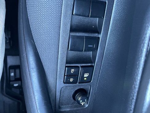 Used 2022 Toyota Corolla LE image 23