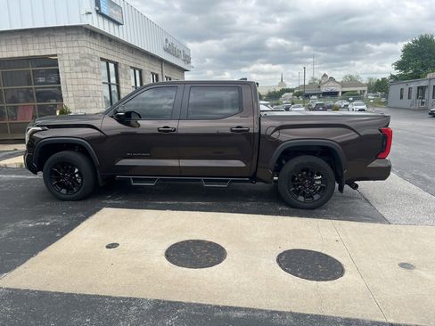 Used 2024 Toyota Tundra Limited w/ TRD Off-Road Package AWD/4WD image 10