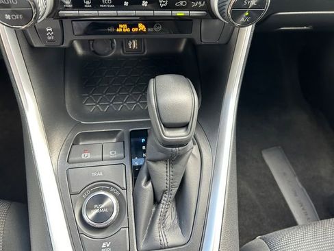 Certified 2025 Toyota RAV4 LE image 15