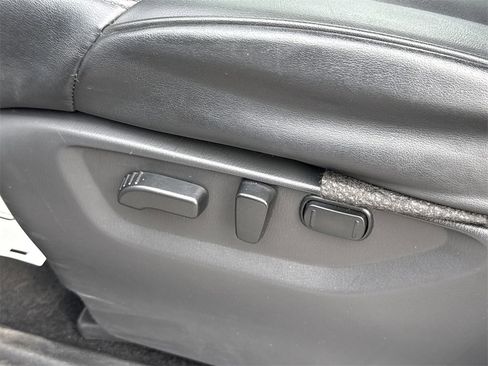 Certified 2022 Nissan Armada SV w/ SV Appearance Package image 30