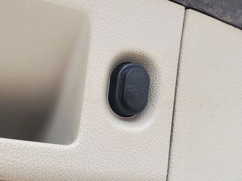 Used 2019 GMC Yukon XL Denali AWD/4WD image 32