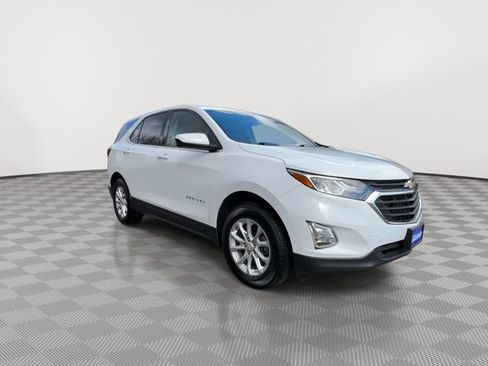 Used 2018 Chevrolet Equinox LT AWD/4WD image 2