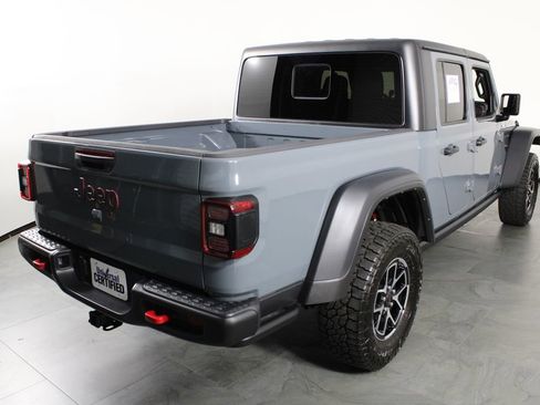Used 2024 Jeep Gladiator Rubicon w/ Technology Group image 14