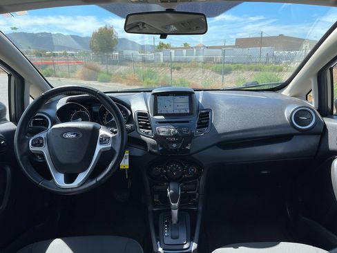 Used 2016 Ford Fiesta SE w/ Equipment Group 201A FWD image 11