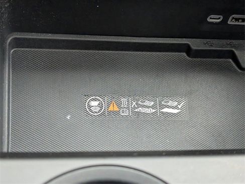 Used 2025 GMC Yukon Denali Ultimate image 17