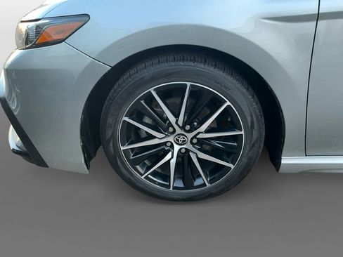 Used 2023 Toyota Camry SE image 14