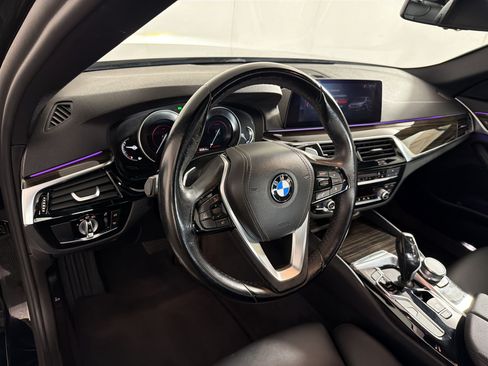 Used 2019 BMW 530e RWD image 4