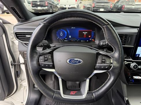 Used 2022 Ford Explorer ST w/ Equipment Group 401A AWD/4WD image 14