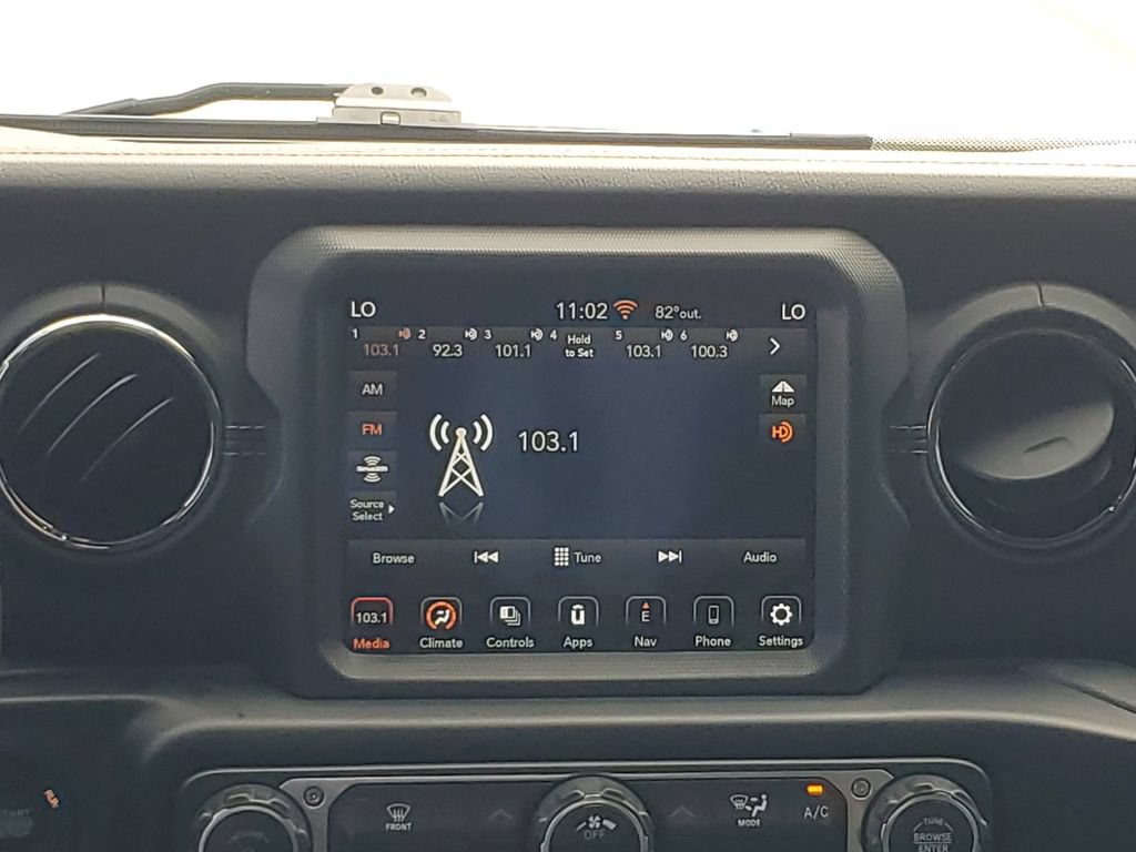 Used 2022 Jeep Gladiator Overland AWD/4WD image 25