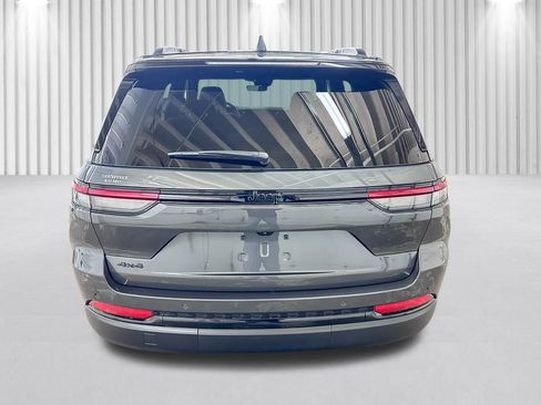 New 2025 Jeep Grand Cherokee Limited image 6