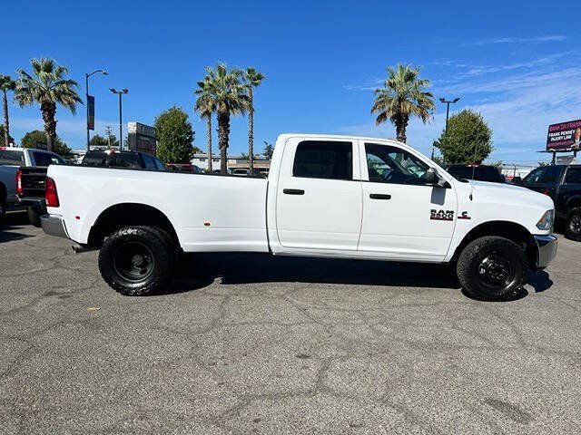 Used 2015 RAM 3500 Tradesman w/ Chrome Appearance Group AWD/4WD image 8