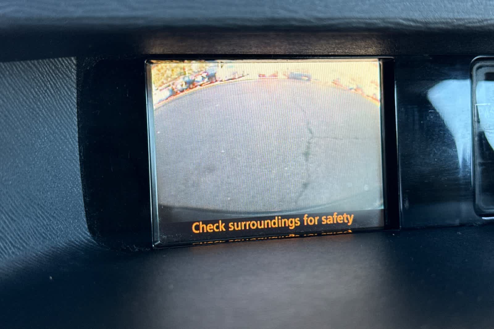 Used 2012 Toyota Sienna SE FWD image 21