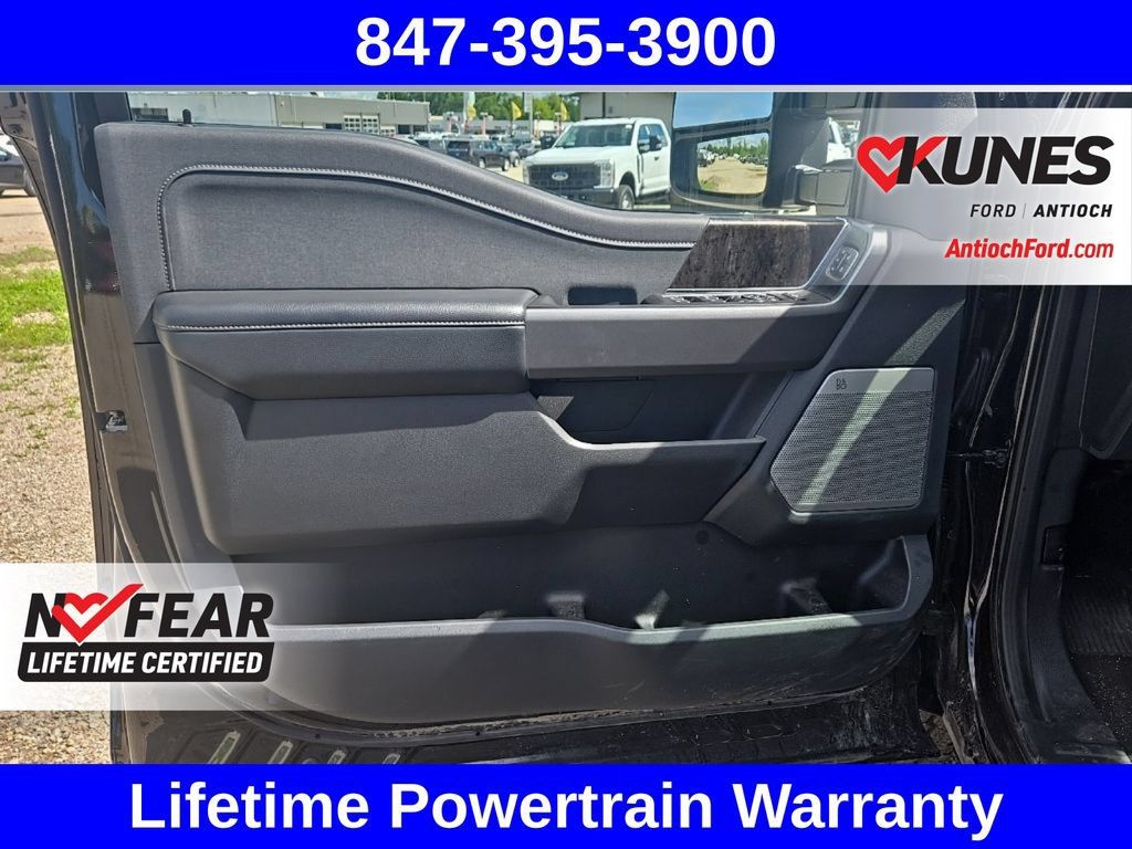 Used 2025 Ford F250 Lariat AWD/4WD image 31