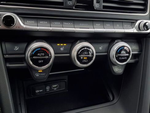 Used 2021 Genesis G70 2.0T w/ Elite Package image 25