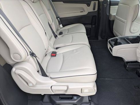 Certified 2026 Honda Odyssey Touring image 23