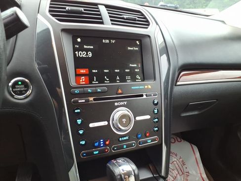 Used 2018 Ford Explorer Platinum AWD/4WD image 20