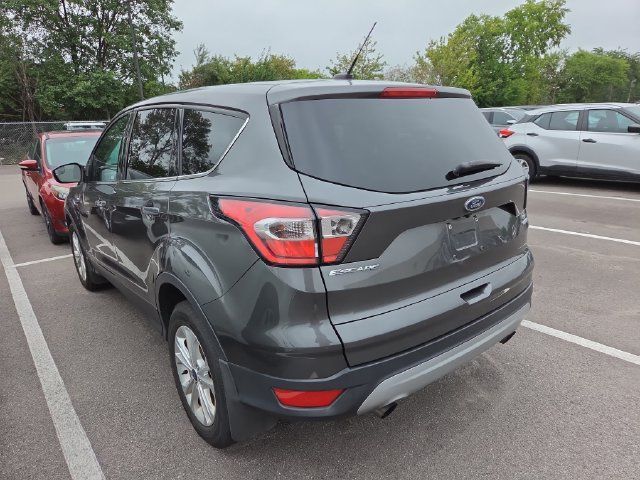 Used 2017 Ford Escape SE FWD image 5
