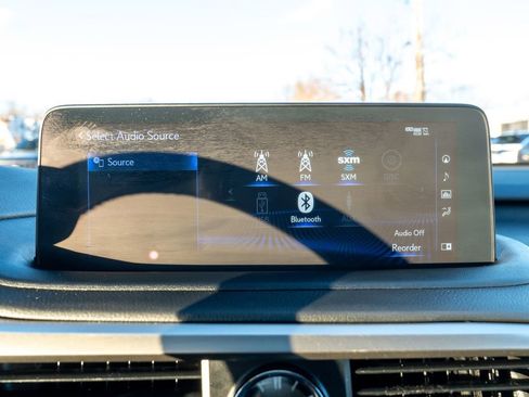 Used 2022 Lexus RX 450h AWD w/ Premium Package image 25