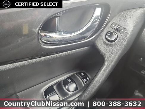 Certified 2018 Nissan Rogue SV AWD/4WD image 22