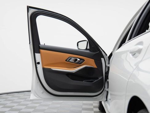 Used 2023 BMW 330i xDrive Sedan w/ Driving Assistance Package image 14