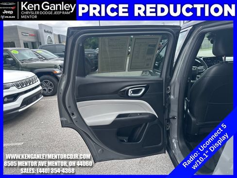 Used 2023 Jeep Compass Limited AWD/4WD image 20