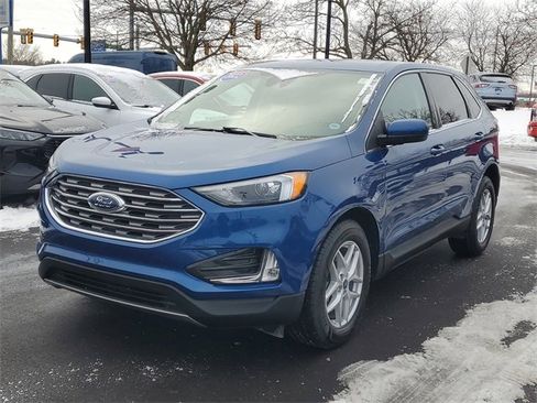 Certified 2022 Ford Edge SEL w/ Convenience Package image 2