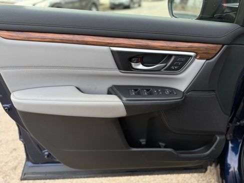 Used 2022 Honda CR-V Touring image 17