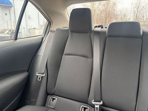 Used 2025 Toyota Corolla LE image 37