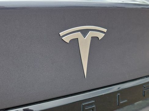 Used 2022 Tesla Model S AWD/4WD image 29