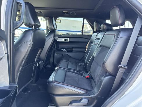 Used 2024 Ford Explorer ST-Line w/ Class IV Trailer Tow Package image 27