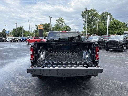 New 2026 RAM 1500 Express AWD/4WD image 17