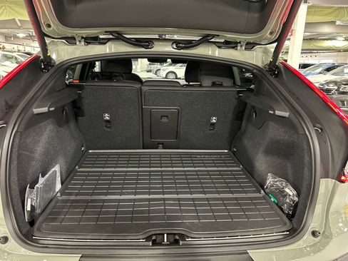 Certified 2024 Volvo C40 P8 Recharge Ultimate AWD/4WD image 27