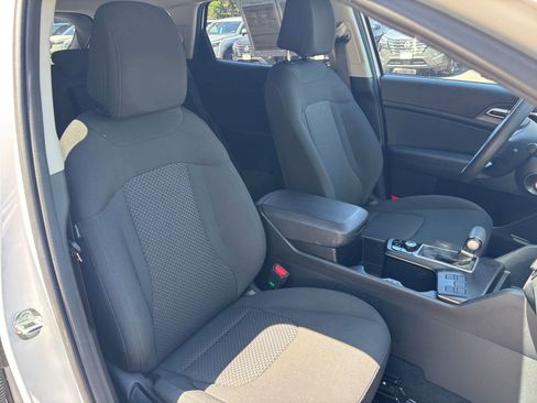 Used 2025 Kia Sportage LX FWD image 39