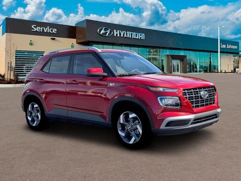 New 2026 Hyundai Venue SEL FWD image 10