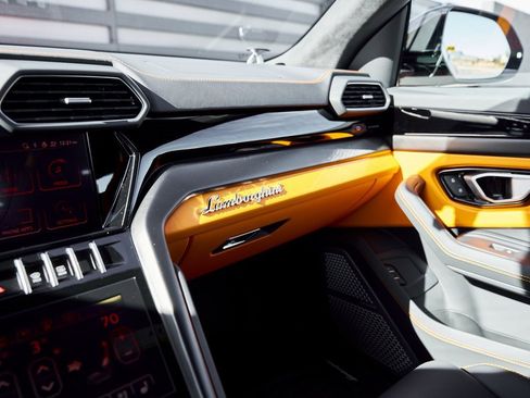 Used 2024 Lamborghini Urus S image 84