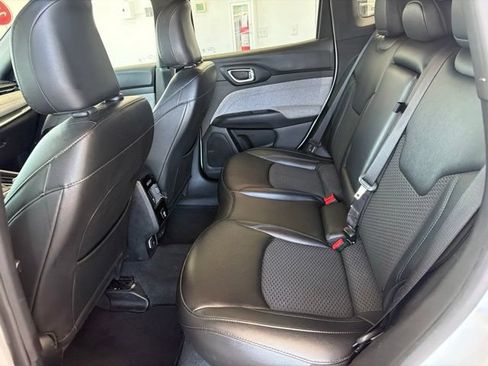 Used 2024 Jeep Compass Latitude AWD/4WD image 13