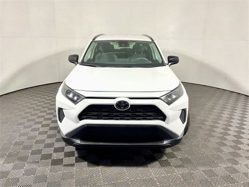 Used 2019 Toyota RAV4 LE w/ Carpet Mat Package image 4