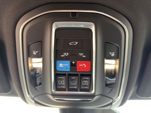 Used 2026 Jeep Grand Cherokee L Limited AWD/4WD image 21