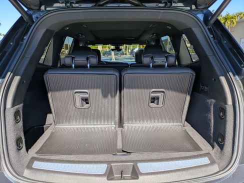 Used 2021 Cadillac XT6 Premium Luxury image 10