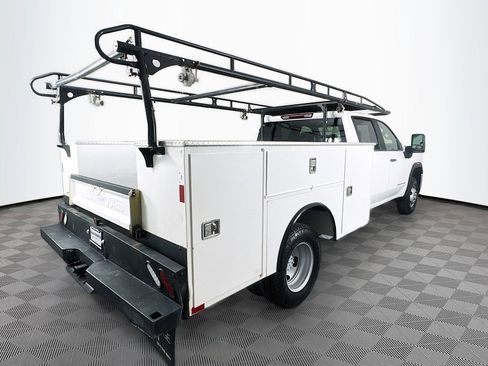 Used 2021 GMC Sierra 3500 4x4 Crew Cab w/ Convenience Package image 6