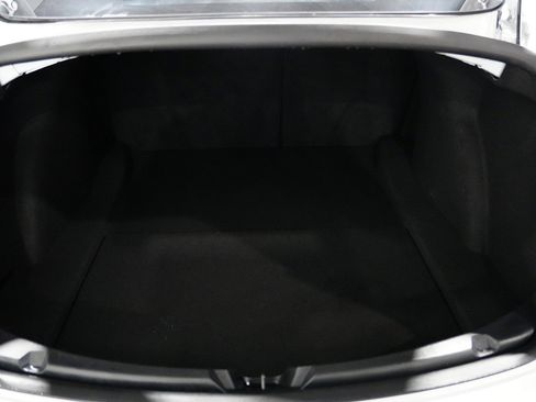 Used 2018 Tesla Model 3 Long Range image 16