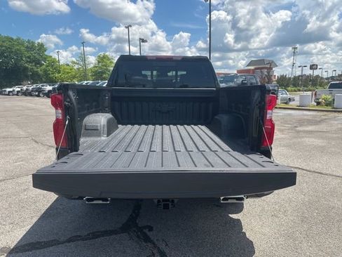 New 2026 Chevrolet Silverado 1500 High Country w/ LPO, Dark Essentials Package AWD/4WD image 27