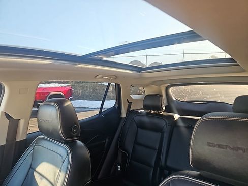 Used 2019 GMC Terrain Denali w/ Driver Alert Package II image 17