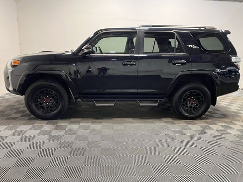 Used 2019 Toyota 4Runner TRD Off-Road Premium image 23