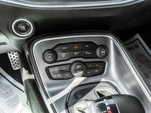 Used 2016 Dodge Challenger R/T RWD image 19