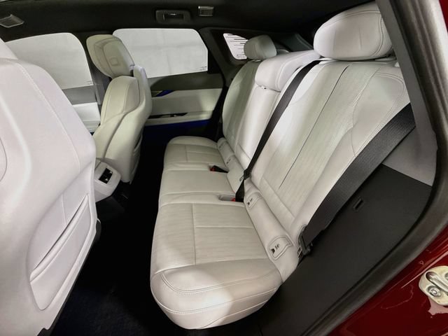 Used 2025 Cadillac Optiq Sport 2 w/ LPO, Floor Liner Package AWD/4WD image 25