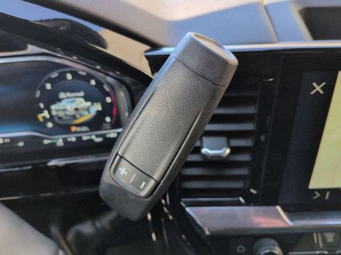 Used 2024 Chevrolet Silverado 2500 LTZ w/ LTZ Premium Package image 16