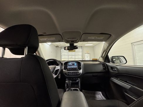 Used 2018 Chevrolet Colorado LT image 20