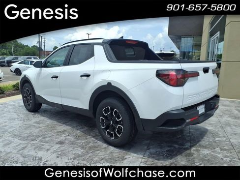 Used 2023 Hyundai Santa Cruz SEL w/ Activity Package FWD image 3
